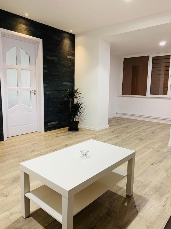 Apartment City Center Пітешть Екстер'єр фото
